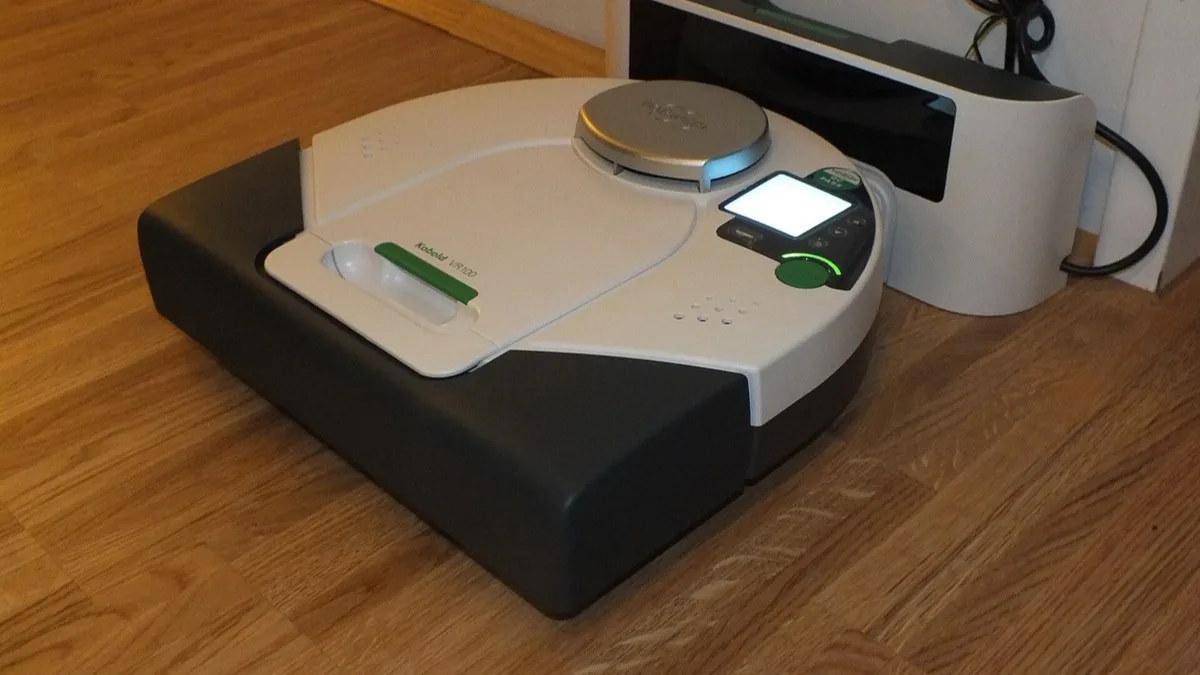 Narwal Freo 20 Brings Its Self-Washing Roller Mop to a Cheaper Robot Vacuum