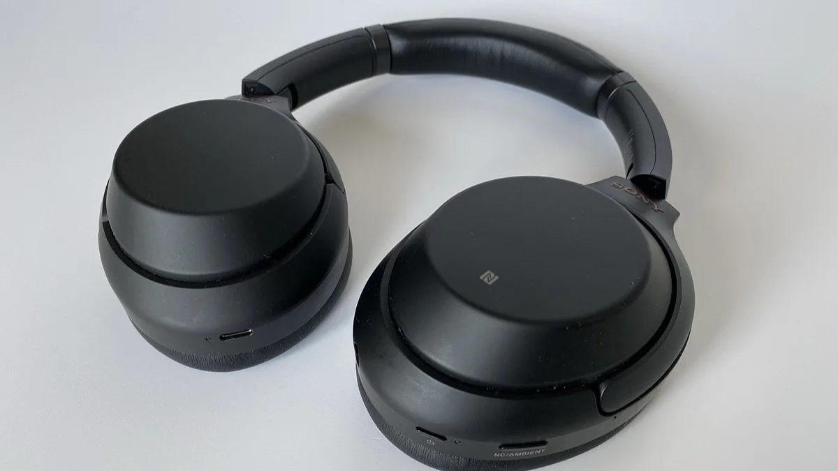 Sony's WH-1000XM4 Headphones Are Reportedly Returning as a Cheaper WH-1000XM4C